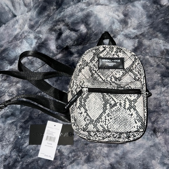 Kendall and Kylie Baby Backpack - Picture 1 of 2